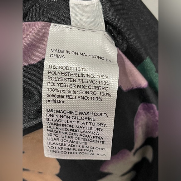 Chico's Faux Nylon Quilted Jacket Lightweight Classic Fit Lined Snap Front Coat - Picture 13 of 14